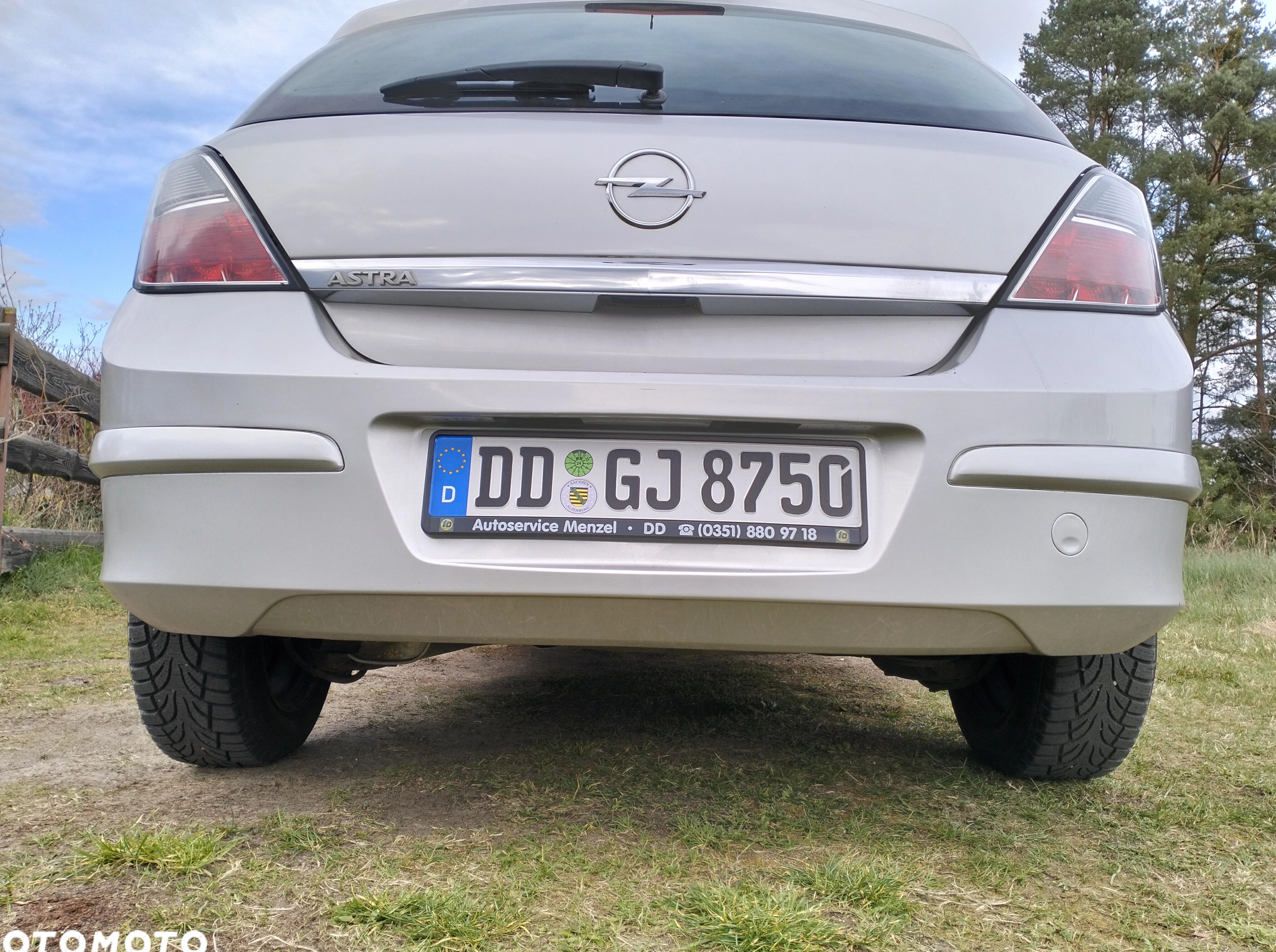 Opel Astra cena 8999 przebieg: 203100, rok produkcji 2008 z Chojnów małe 742